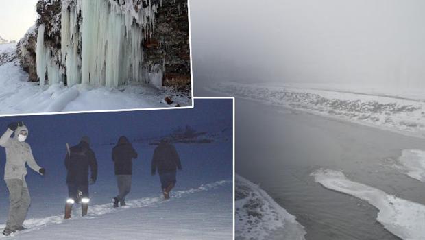 Ağrı’da dere ve göller buz tuttu, 5 metrelik buz sarkıtları oluştu