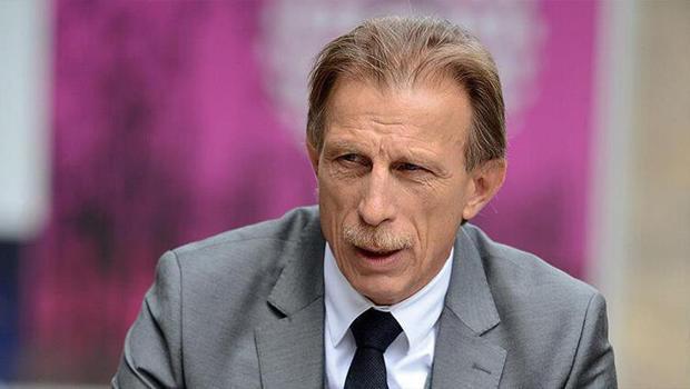 Serhat Akın'dan dikkat çeken paylaşım: 'Daum hayırlı olsun mu Fenerbahçe?'