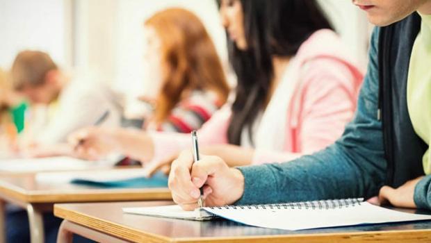 YÖK Başkanı Prof. Dr. Özvar'dan yüz yüze eğitim açıklaması: Kararı üniversiteler verecek