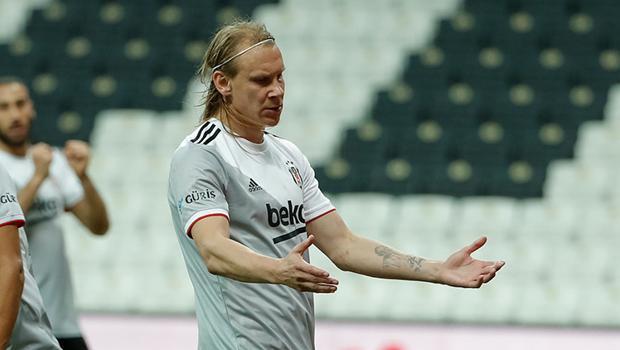 Beşiktaş'ın Hırvat yıldızı Vida'nın menajerinden flaş transfer açıklaması!