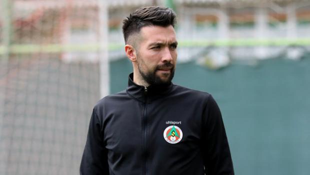 Son dakika: Alanyaspor'da tam 13 koronavirüs vakası! Farioli ve 7 futbolcu...