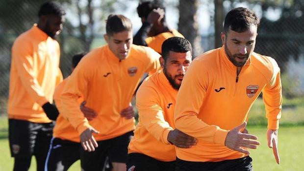 Adanaspor'da 3 futbolcu pozitif