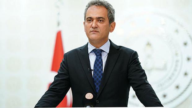 Milli Eğitim Bakanı Özer: 2022'de kitap sayımızı 100 milyona çıkarmayı hedefliyoruz