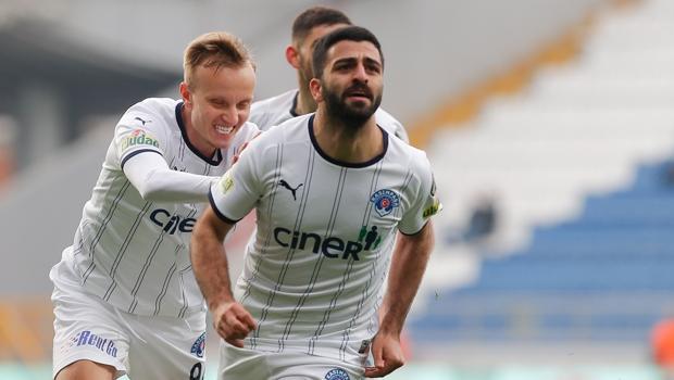 Kasımpaşa'da Umut Bozok seriye bağladı