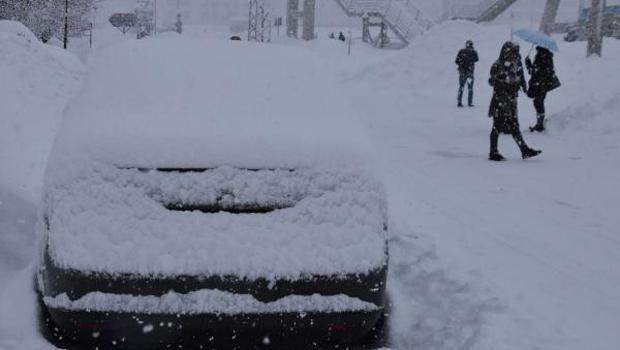 Bitlis kent merkezi ile Tatvan ilçesinde okullara kar tatili