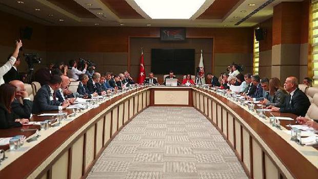 'Öğretmenlik Meslek Kanunu Teklifi'nin görüşmeleri komisyonda başladı