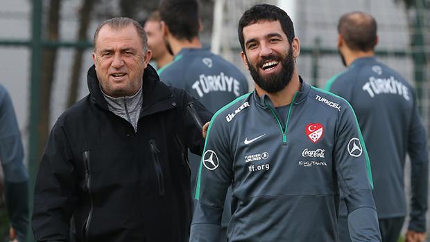 Galatasaray'da Arda Turan'dan Fatih Terim'e duygusal veda