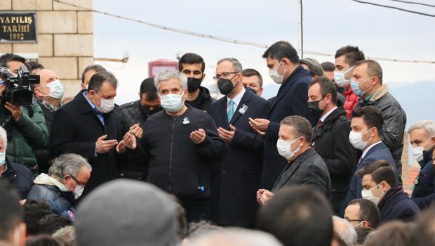 Trafik kazasında hayatını kaybeden Konyasporlu Ahmet Çalık son yolculuğuna uğurlandı