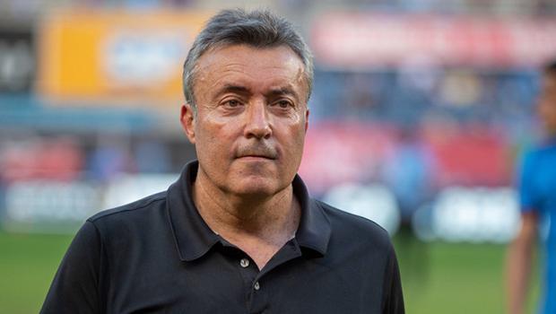 Galatasaray'da Başkan Elmas, Domenec Torrent'i resmen duyurdu! Yardımcısı Türk olacak...