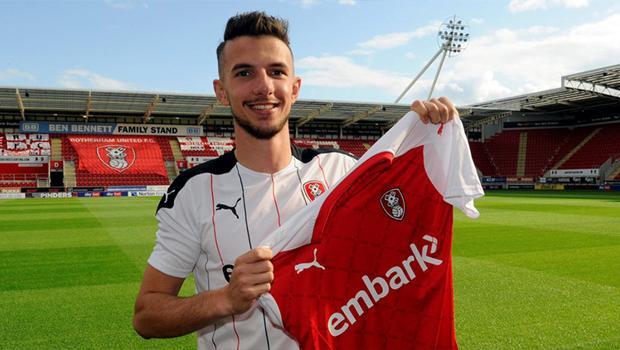 İngiltere'nin yeni Mustafa İzzet'i; Daniel Tan Barlaser