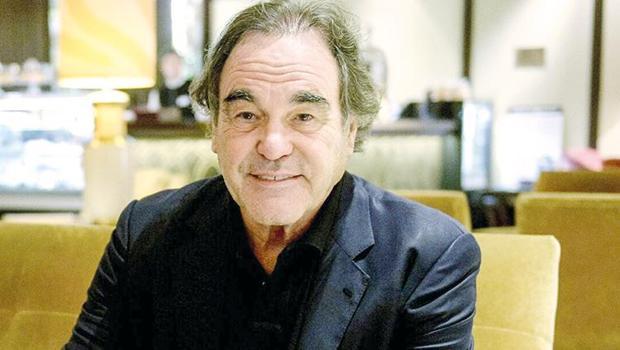 Oliver Stone: Beni şekillendiren her şeyi kitapta anlattım