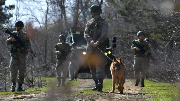 Son dakika... MSB duyurdu! Yunanistan sınırında 4 FETÖ'cü yakalandı