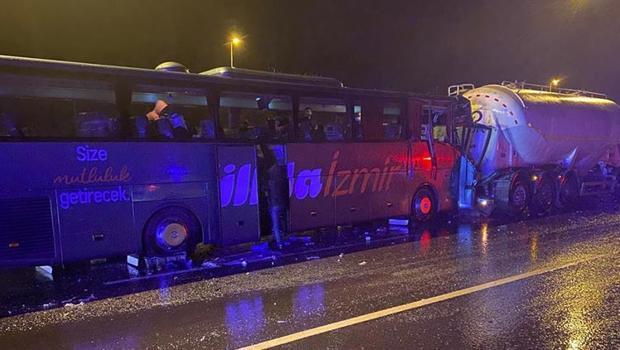 TEM Otoyolu'nda korkunç kaza! Araçlar birbirine girdi: 13 yaralı