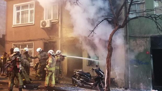 Beyoğlu’nda yangın paniği!