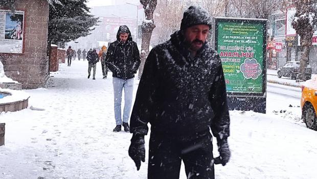 Van'da 1018 yerleşim yerine ulaşım yok