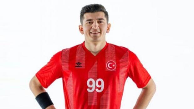 Milli hentbolcumuz Alperen Arabacı, Rum kesiminde karantinaya alındı