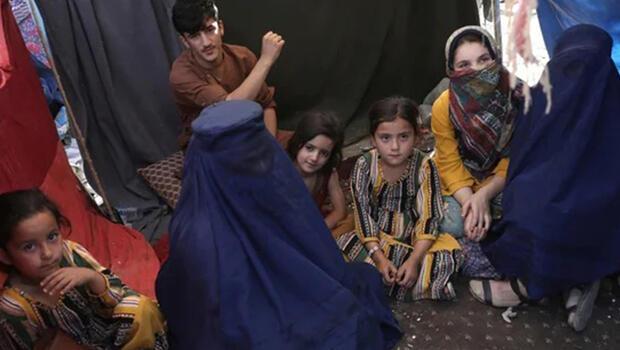 Taliban'dan kadınlar ve kız çocukları için yeni karar: Mart ayından itibaren okula dönebilirler
