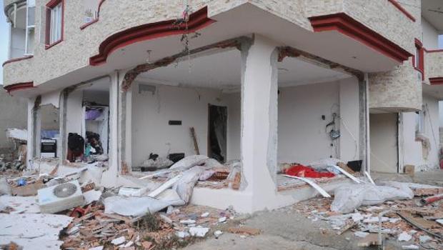 Şırnak'ta 2 katlı evde patlama: 3 yaralı