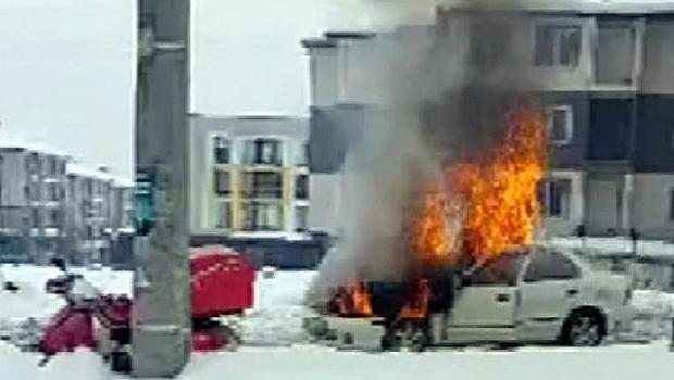 Hareket halindeyken alev alev yandı