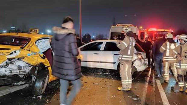 TEM'de peş peşe kazalar! Yaralılar var