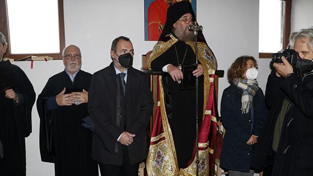 Patrik Bartholomeos ile Yunanistan Dışişleri Bakan Yardımcısı Gökçeada'da ayine katıldı