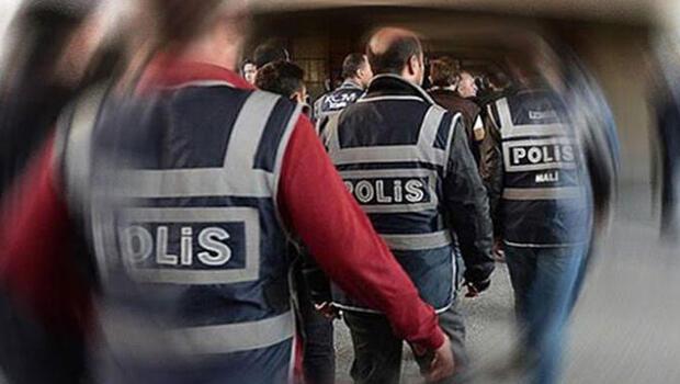 İzmir'de 'ByLock' operasyonu: 8 kişi tutuklandı