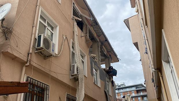 Üsküdar'da binada patlama! Yaralılar var