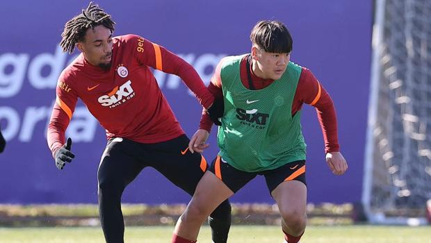 Galatasaray antrenmanında sürpriz! 16 yaşındaki Kırgız Beknaz Almazbekov...