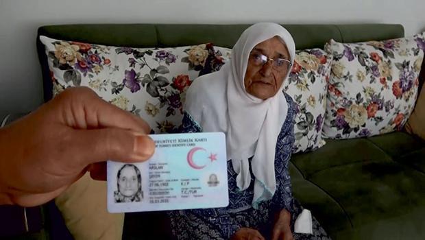 3 padişah, 12 cumhurbaşkanı görmüştü! Şeker nine yaşama 120 yaşında veda etti