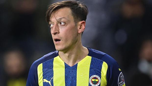 Mesut Özil, Fenerbahçe'de yokları oynuyor! Arsenal'deki 3 yılını 1 yılda geçti...