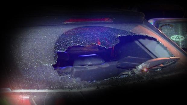 Bakırköy'de otomobil galerisi önünde silahlı çatışma: Yaralılar var