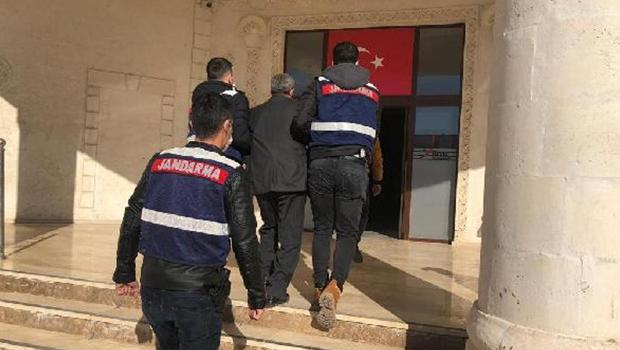 7 yıl önce 3 kişiyi öldürmüşlerdi... Şüphelilerden biri yakalandı