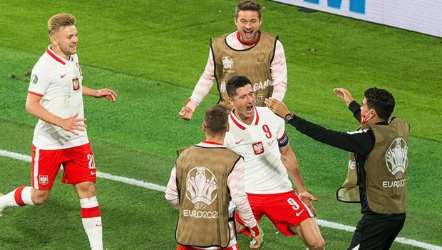 Polonya Futbol Federasyonu'ndan Rusya kararı! Lewandowski de destek verdi, maça çıkmayacaklar...