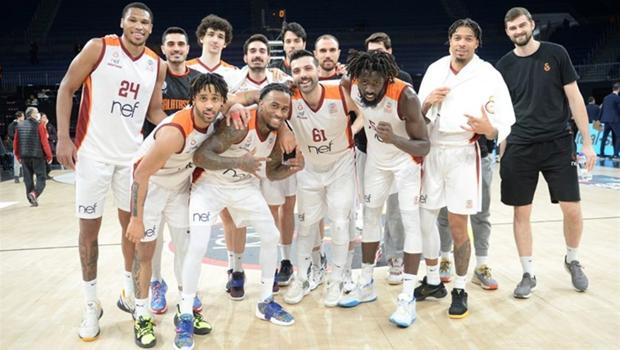 Çekişmeli maçta kazanan Galatasaray NEF