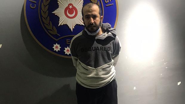 3 cinayetin faili saklandığı gizli bölmede yakalandı