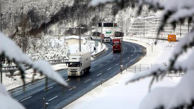 Bolu Dağı'nda kar durdu, ulaşım rahatladı