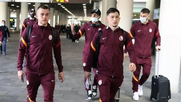 Son dakika: Galatasaray İzmir'den İstanbul'a döndü