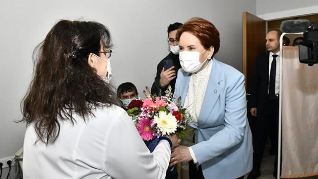 Akşener'den sağlık çalışanlarına ziyaret