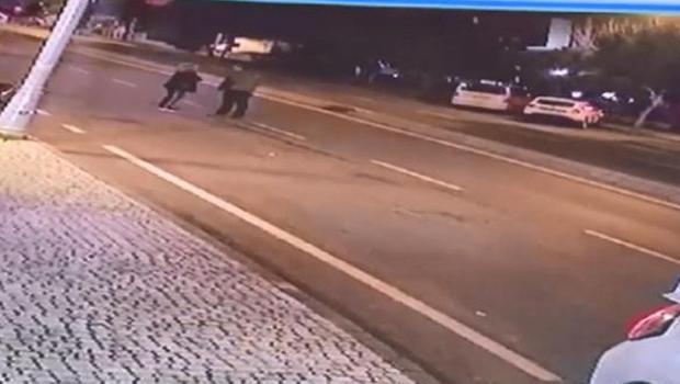 Büyükçekmece'de eski eşine sokak ortasında dehşeti yaşattı