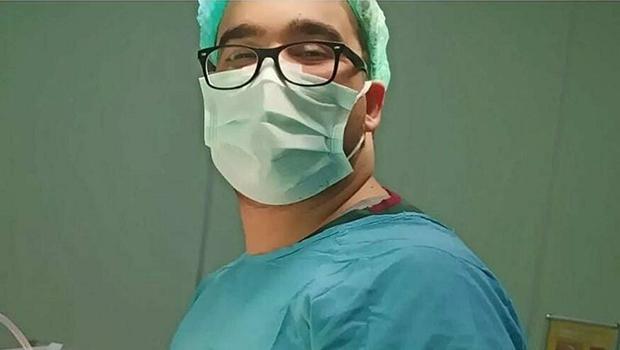 'Bebeğime neden bakmıyorsun?' dedi, doktora yumruk atıp, bıçak çekmişti! Yakalandı