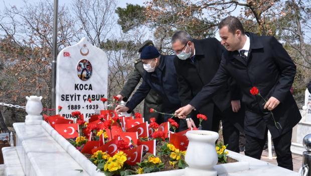 Çanakkale Savaşları kahramanı Seyit Onbaşı mezarı başında anıldı