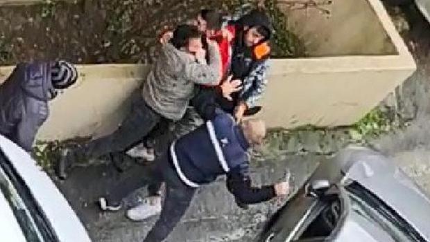 Sarıyer'de yol verme kavgası! Elindeki bıçağı böyle salladı