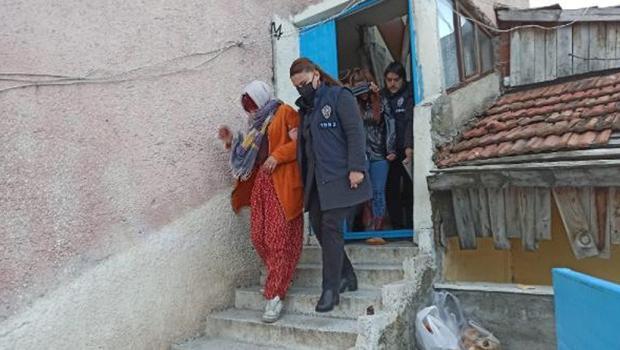 'Kiralık ev bakma' bahanesiyle evleri soyan şebeke çökertildi
