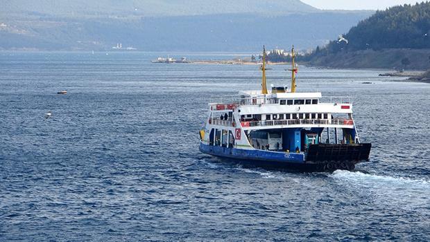 Dikkat! Bozcaada ve Gökçeada feribot seferlerine 'fırtına' iptali