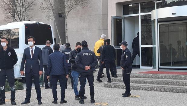 'Montrö bildirisi' davasında emekli amiraller hakim karşısında