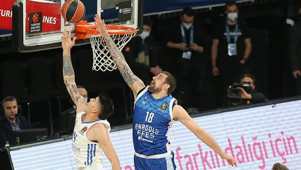 Anadolu Efes, Real Madrid'i son nefeste devirdi