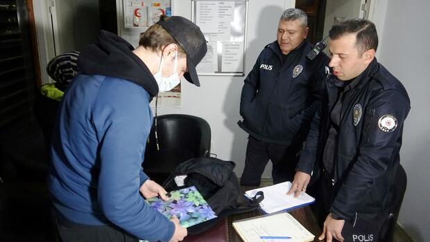 Para ve eşya dolu çantasını otobüste unutan turist: Rusya’da bu çanta bulunmazdı