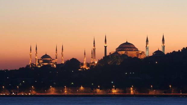ANKARA İFTAR VAKTİ 2022: Ankara'da iftar vakti ve sahur saati ne zaman? İşte Ankara Ramazan imsakiyesi