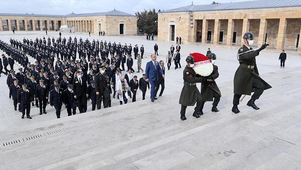 Emniyet teşkilatından Anıtkabir'e ziyaret