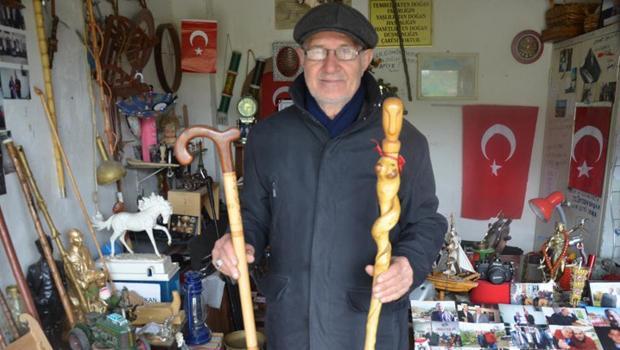 Emekli olduktan sonra antikaya merak saldı, garajını müzeye çevirdi